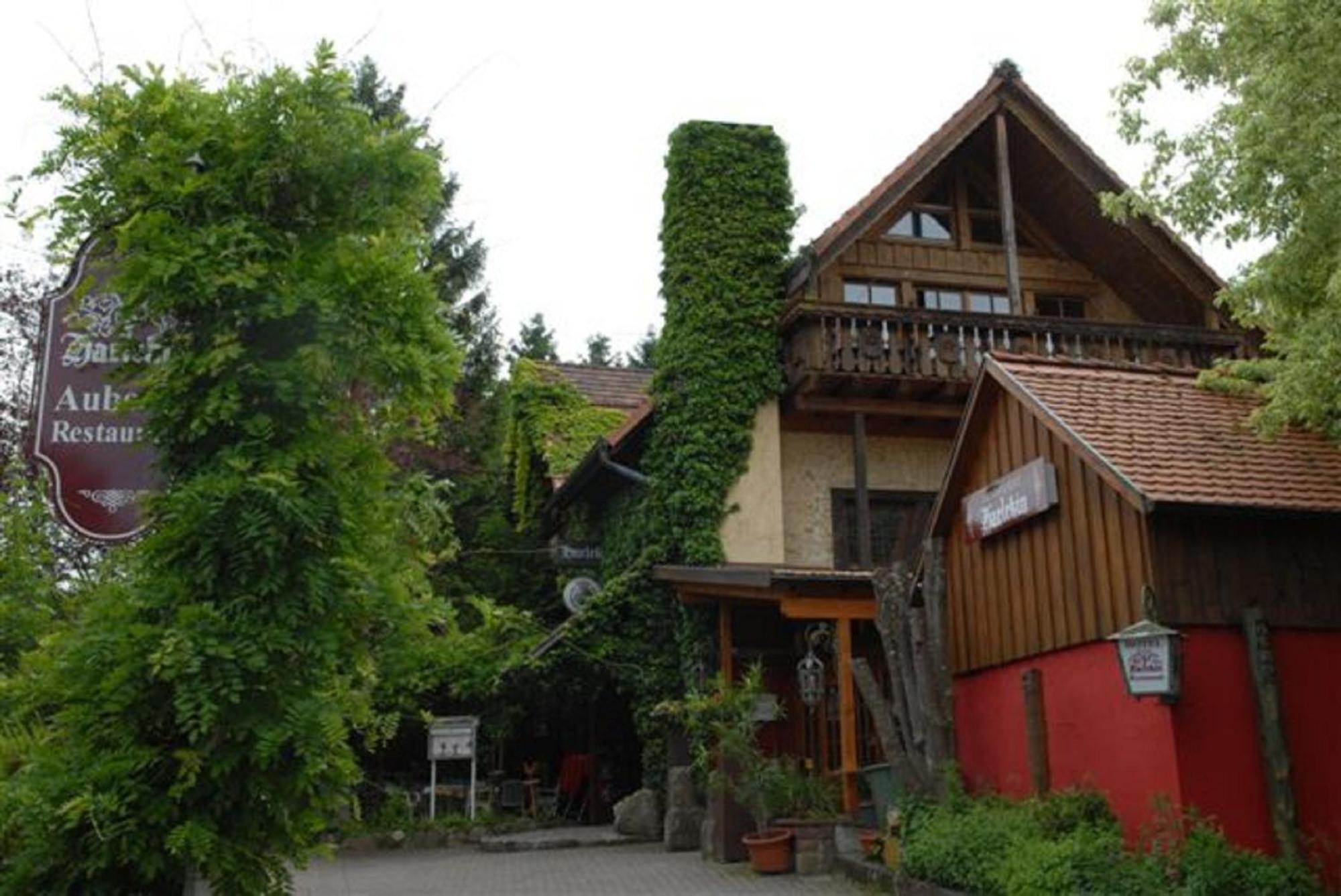 Alte Schreinerei-Auberge Harlekin Randegg Bagian luar foto