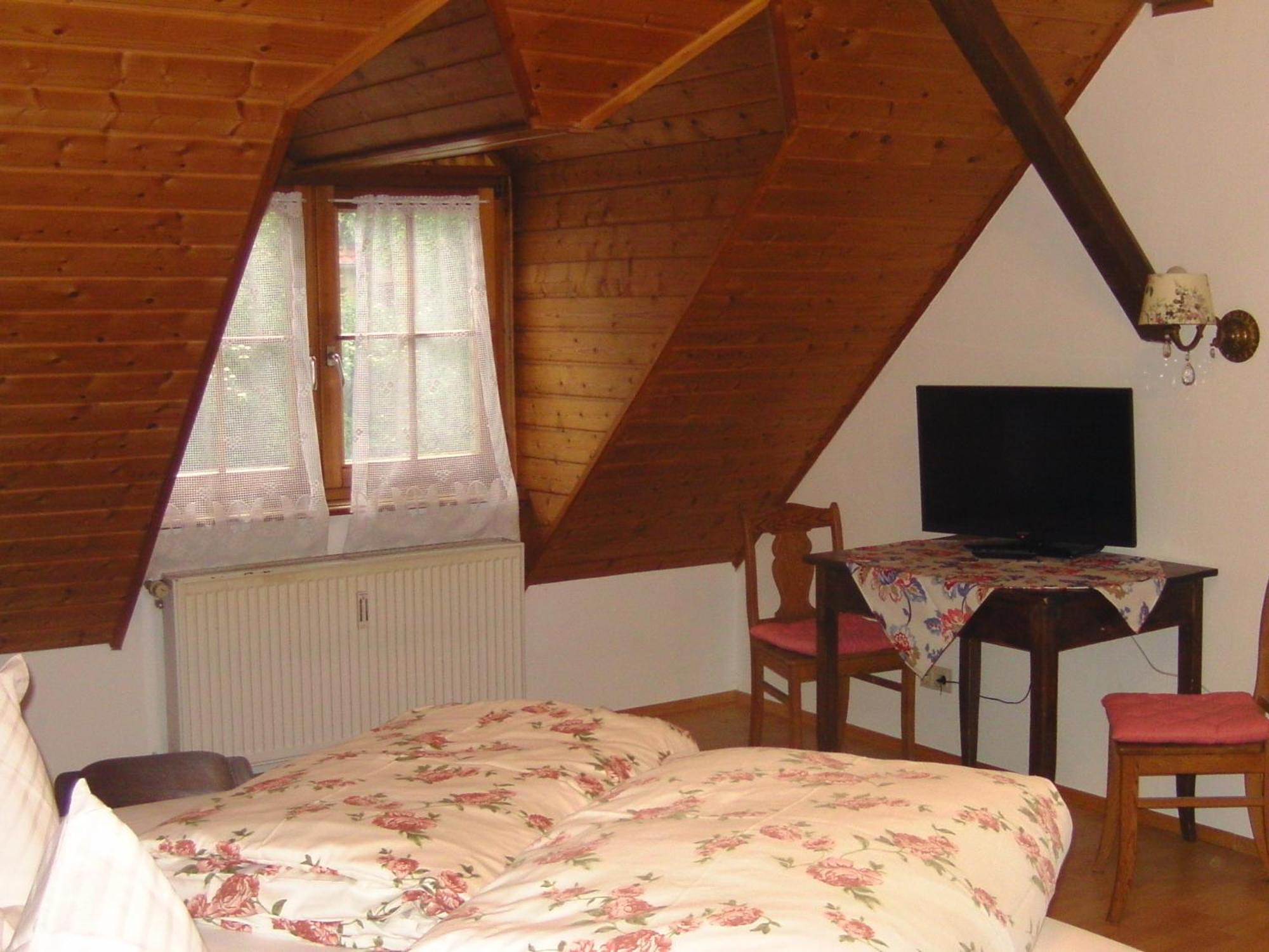 Alte Schreinerei-Auberge Harlekin Randegg Ruang foto