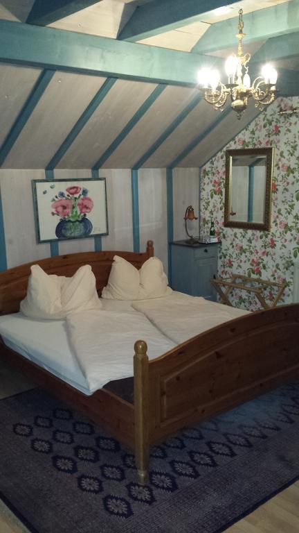 Alte Schreinerei-Auberge Harlekin Randegg Bagian luar foto